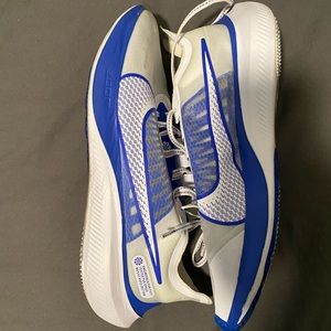 Nike Zoom Gravity Racer